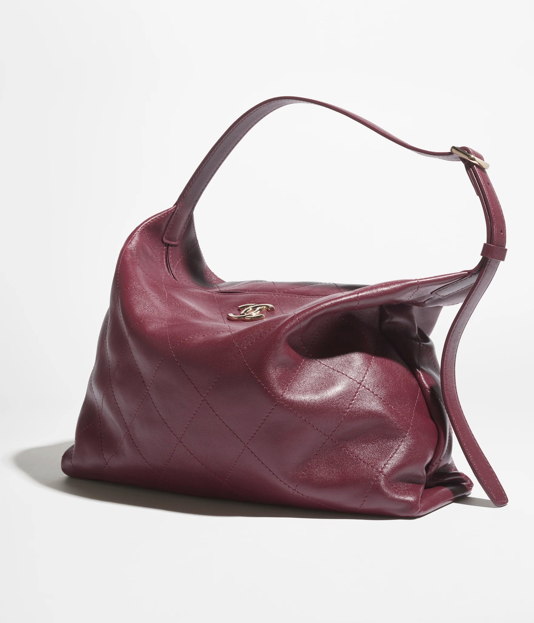 Spring Summer 2026 Pre-collection Maxi Hobo Bag