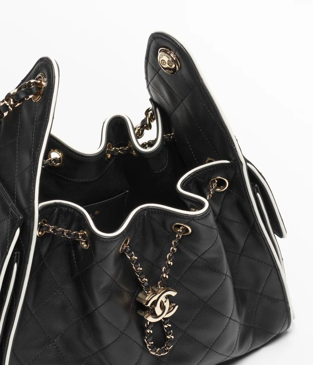 Spring Summer 2026 CHANEL 25 Small Handbag