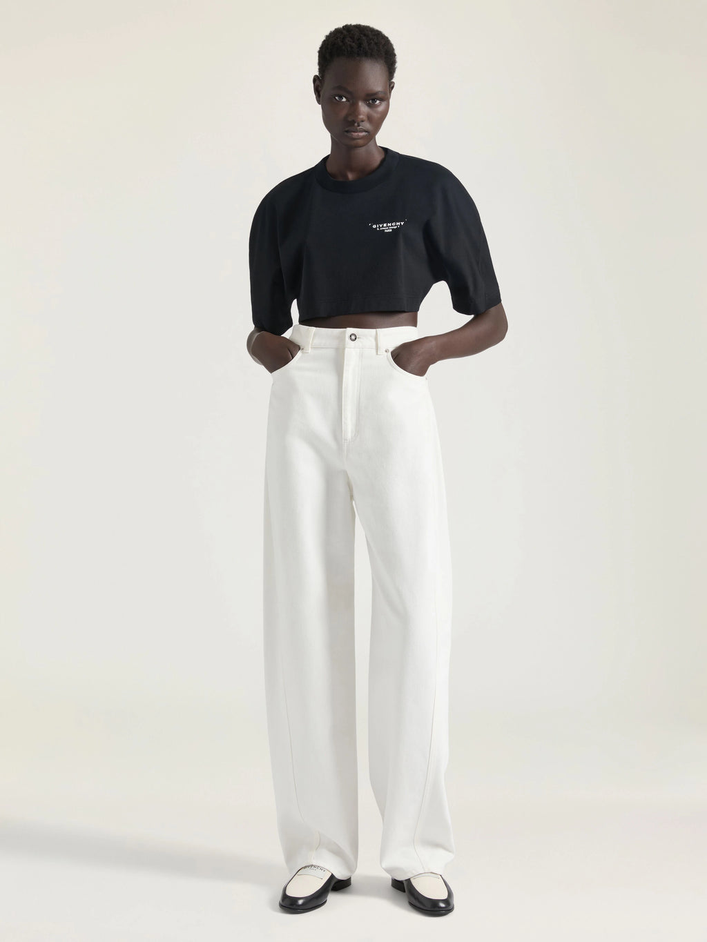 GIVENCHY Cropped t-shirt in cotton Stamp print